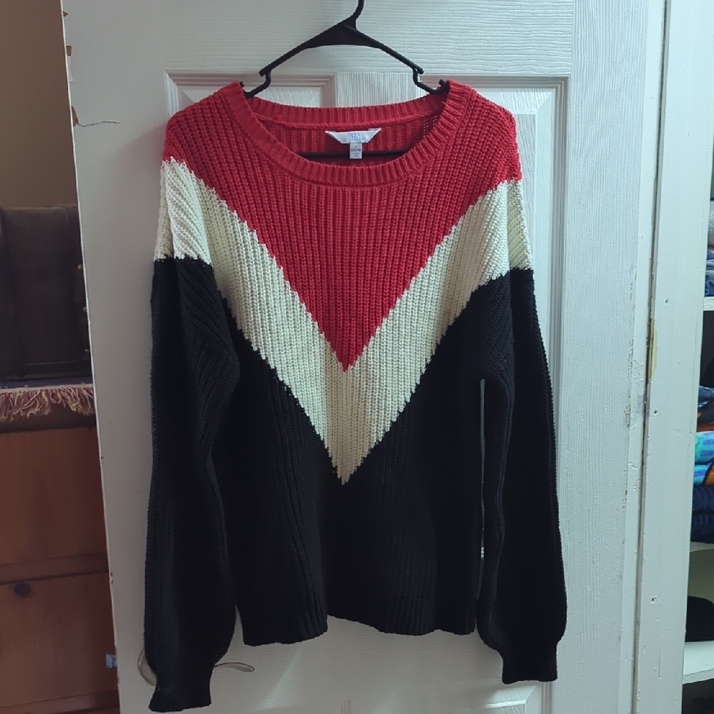 Time and Tru Red and Cream Crew Neck Sweater with Ribbed Texture